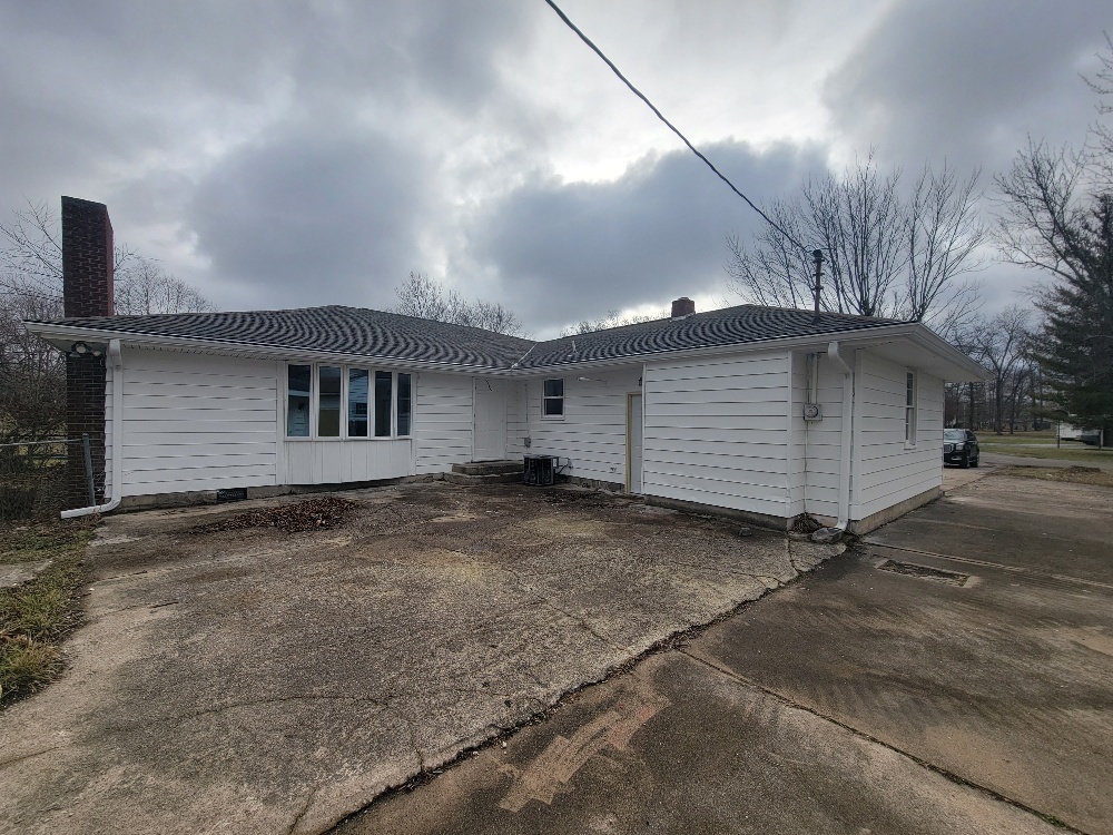 6700 East Torrence Street Muncie, IN 47303 - Photo 3 of 29
