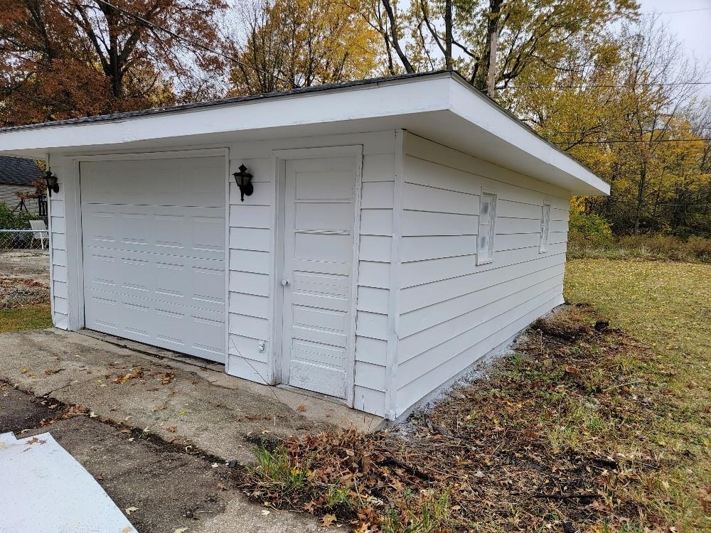 6700 East Torrence Street Muncie, IN 47303 - Photo 4 of 29