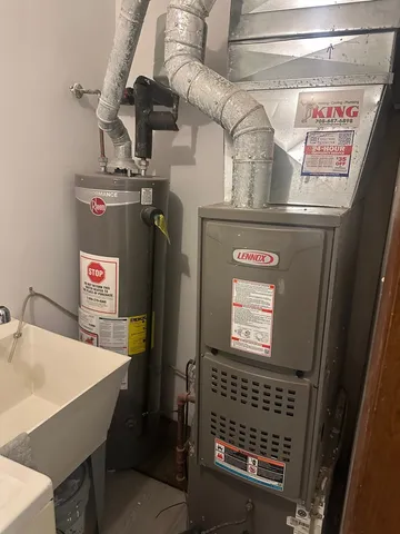 $1,400 | 380 Mackinaw Avenue, Unit 1, Calumet City, IL 60409