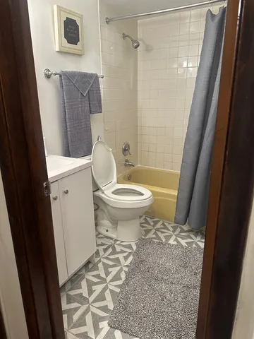 $1,400 | 380 Mackinaw Avenue, Unit 1, Calumet City, IL 60409