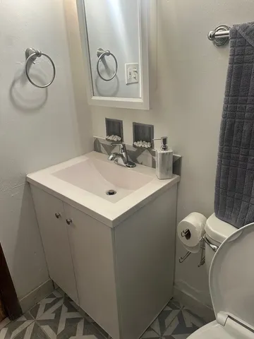 $1,400 | 380 Mackinaw Avenue, Unit 1, Calumet City, IL 60409