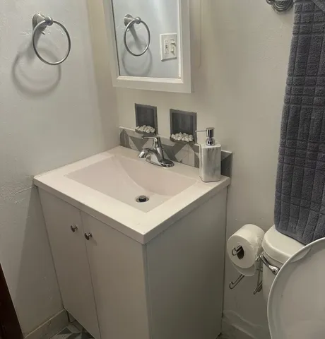 $1,400 | 380 Mackinaw Avenue, Unit 1, Calumet City, IL 60409