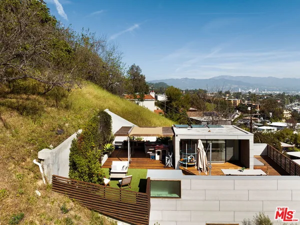 $2,499,000 | 2339 Lyric Avenue, Los Angeles, CA 90027