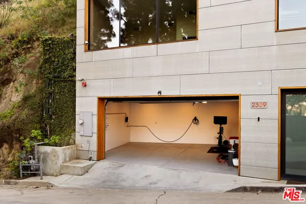 $2,499,000 | 2339 Lyric Avenue, Los Angeles, CA 90027