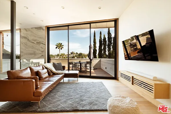$2,499,000 | 2339 Lyric Avenue, Los Angeles, CA 90027