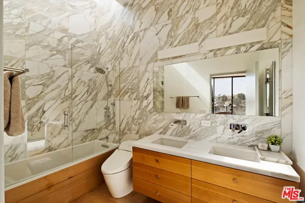 $2,499,000 | 2339 Lyric Avenue, Los Angeles, CA 90027