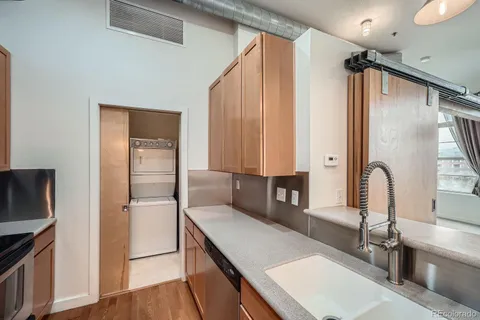 $395,000 | 7700 East 29th Avenue, Unit 404, Denver, CO 80238