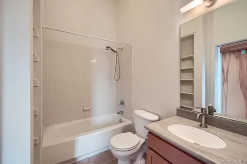 $395,000 | 7700 East 29th Avenue, Unit 404, Denver, CO 80238