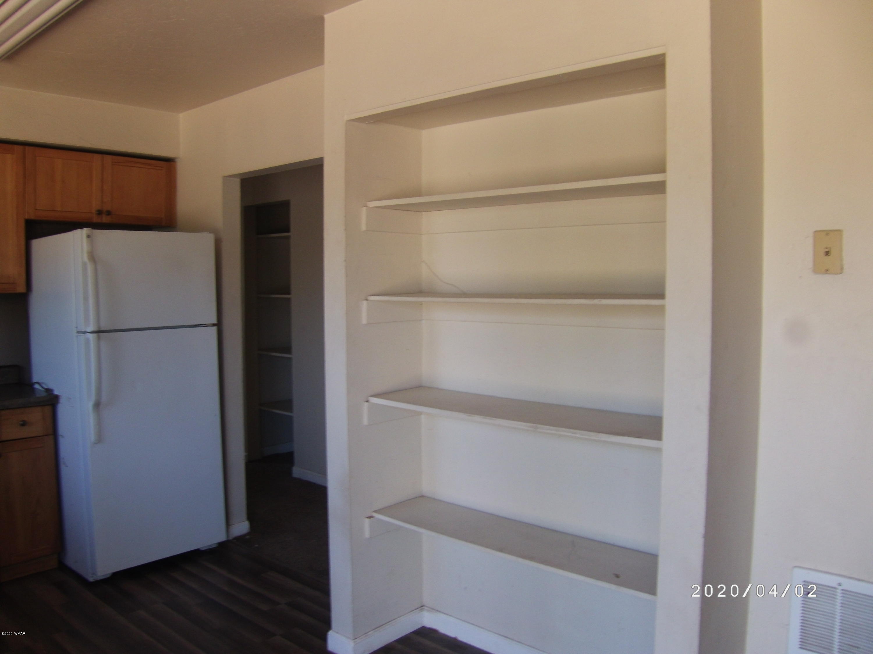 8302 Ridge Drive Show Low, AZ 85901 - Photo 9 of 22 Gallery Image 9