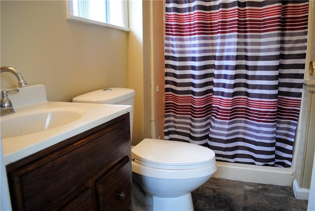 821 Jacoby Road Harwick, PA 15049 - Photo 17 of 22 First floor bath.