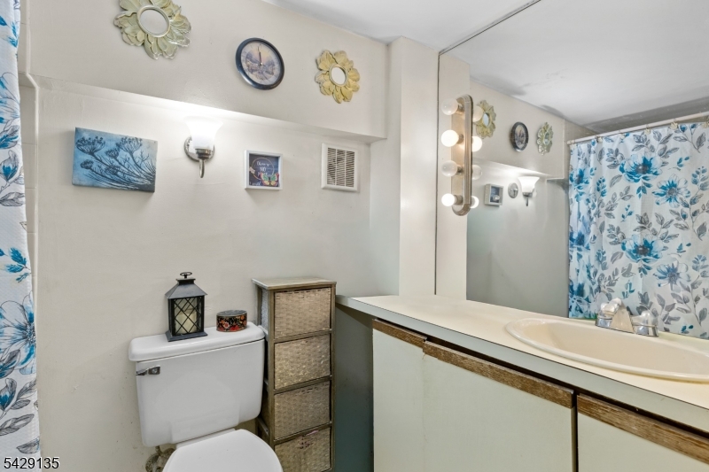 40 Fayette Street, Unit 26 Perth Amboy, NJ 08861 - Photo 16 of 20