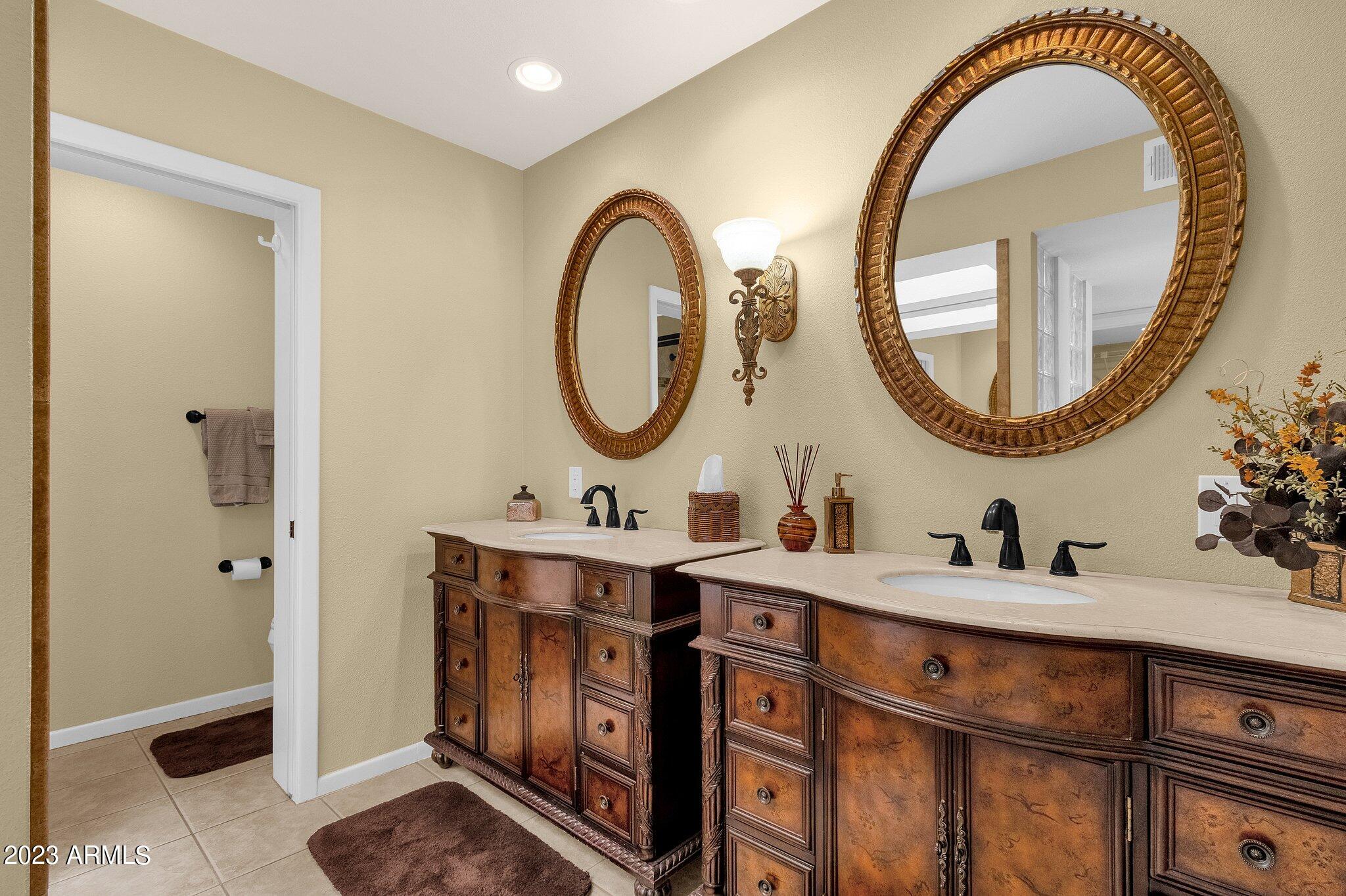 7760 East Gainey Ranch Road, Unit 29 Scottsdale, AZ 85258 - Photo 28 of 54 Master Bath