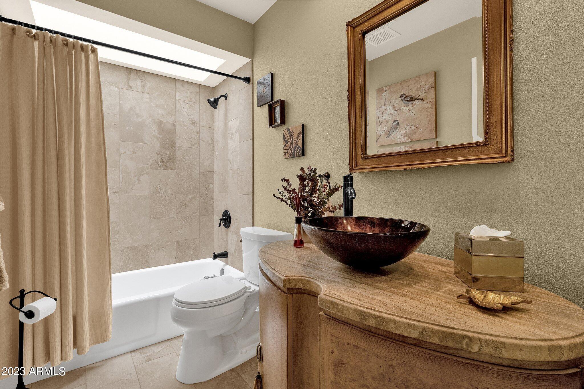 7760 East Gainey Ranch Road, Unit 29 Scottsdale, AZ 85258 - Photo 34 of 54 Guest Bath