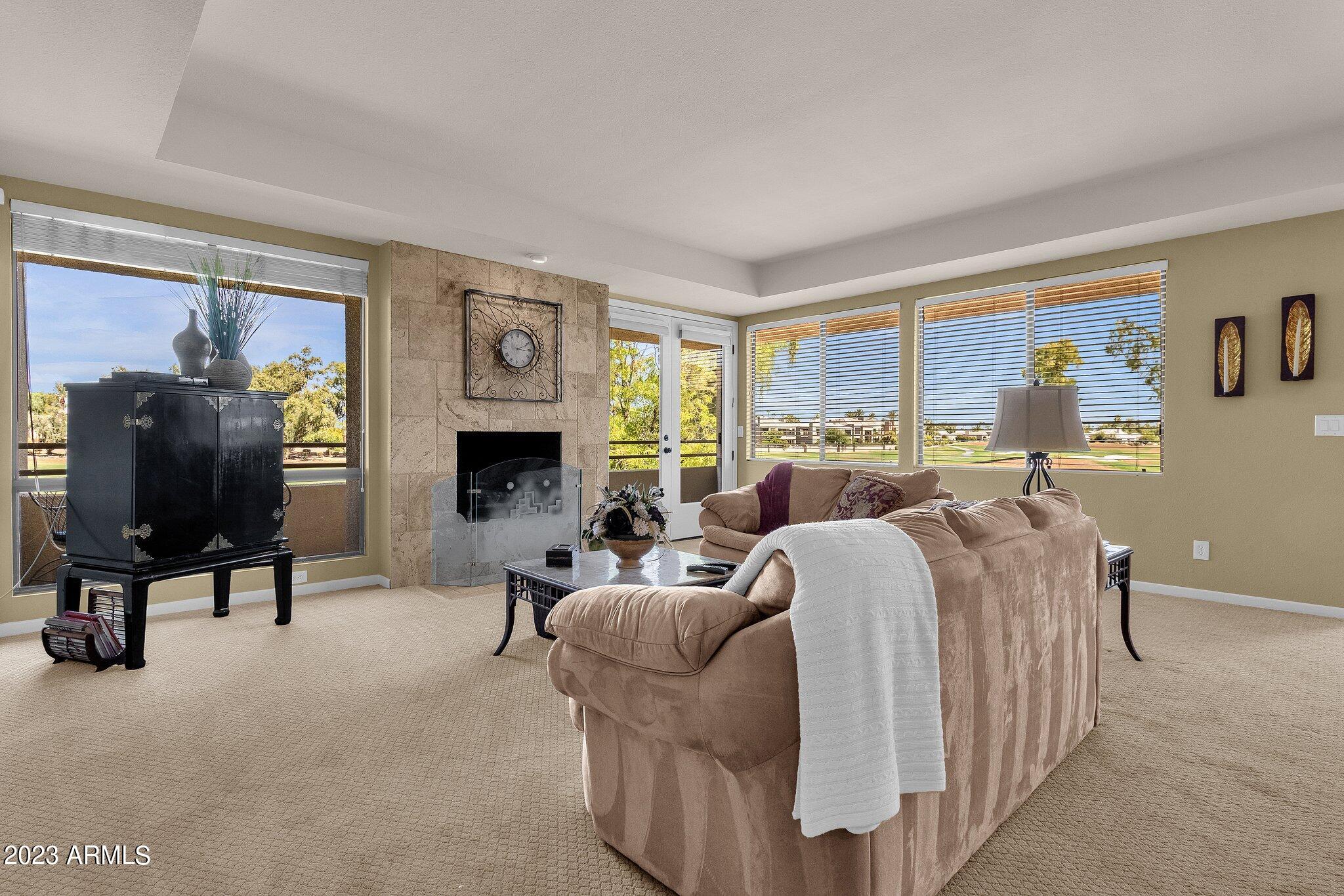 7760 East Gainey Ranch Road, Unit 29 Scottsdale, AZ 85258 - Photo 9 of 54 Living Room