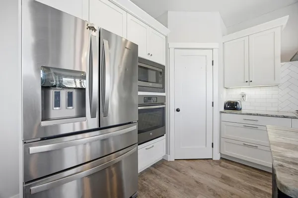 $659,900 | 1465 Shawnas Place South, Fargo, ND 58104