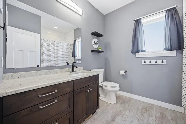 $659,900 | 1465 Shawnas Place South, Fargo, ND 58104