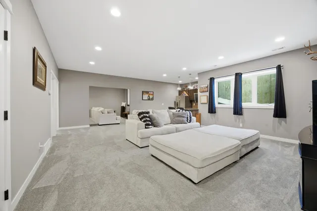 $659,900 | 1465 Shawnas Place South, Fargo, ND 58104