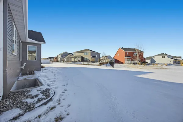 $659,900 | 1465 Shawnas Place South, Fargo, ND 58104