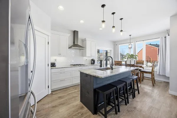 $659,900 | 1465 Shawnas Place South, Fargo, ND 58104