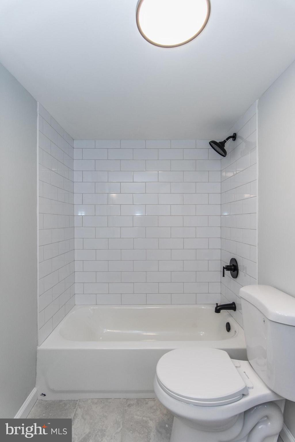 653 Spruce Street Bristol, PA 19007 - Photo 14 of 33