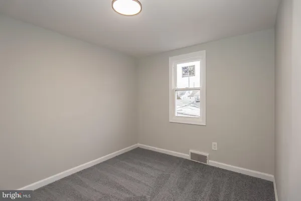 $2,350 | 653 Spruce Street, Bristol, PA 19007