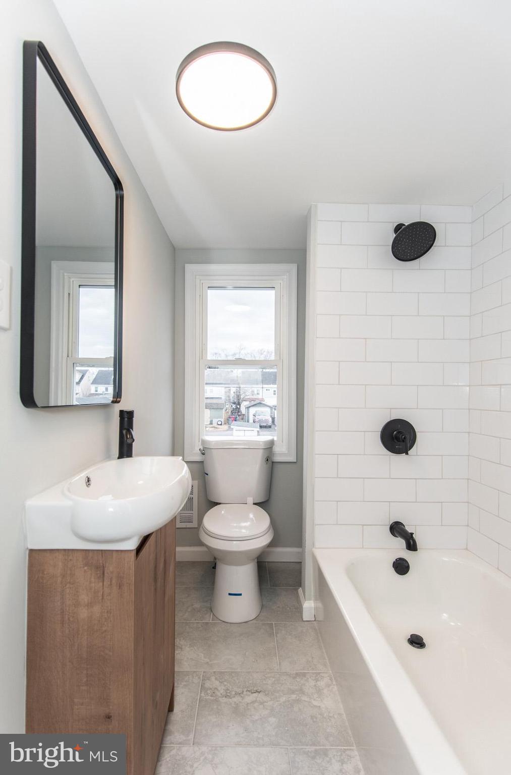 653 Spruce Street Bristol, PA 19007 - Photo 22 of 33