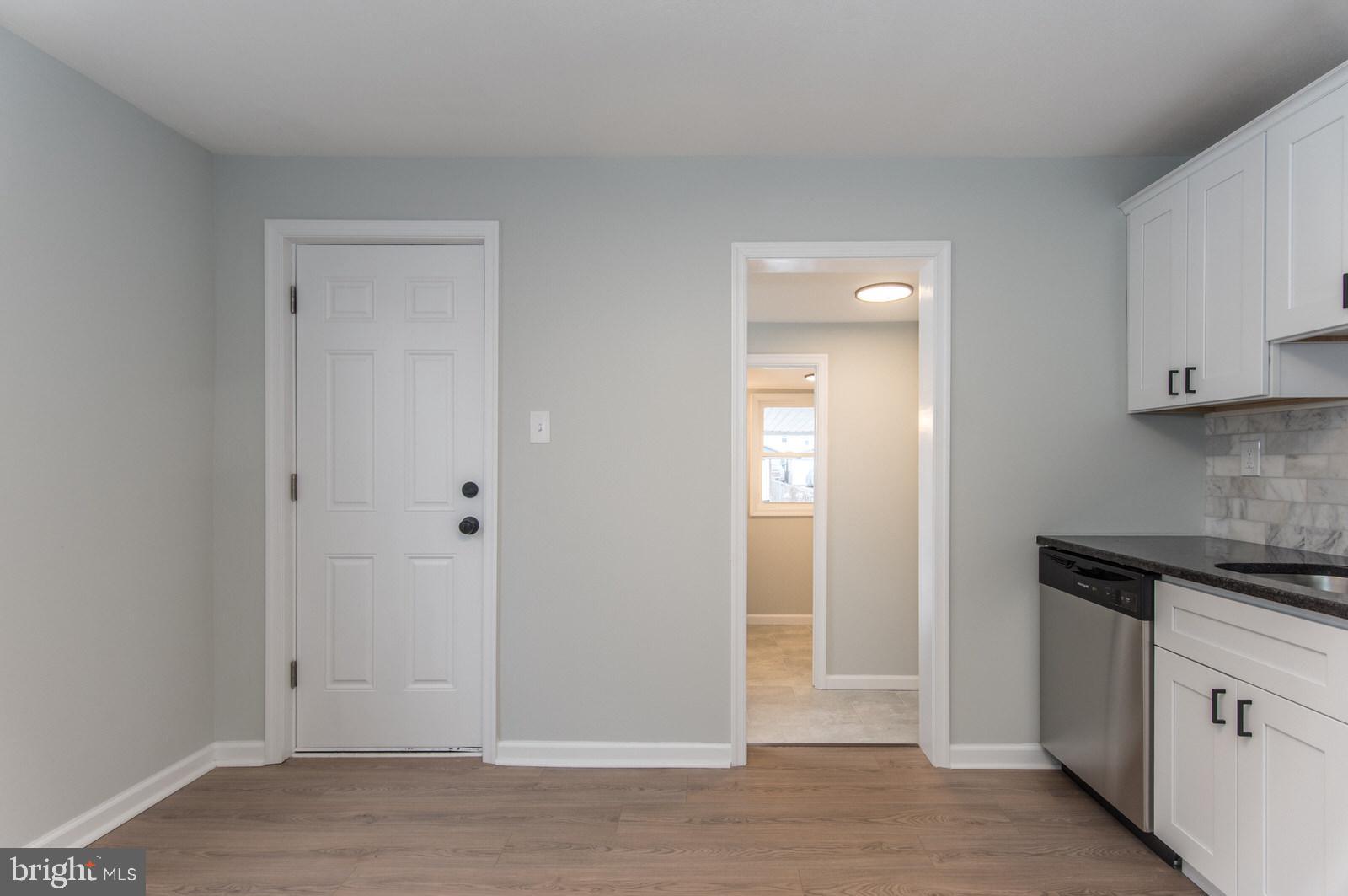 653 Spruce Street Bristol, PA 19007 - Photo 9 of 33