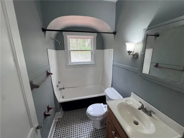 $1,295 | 2733 Pyramid Avenue, Pittsburgh, PA 15227