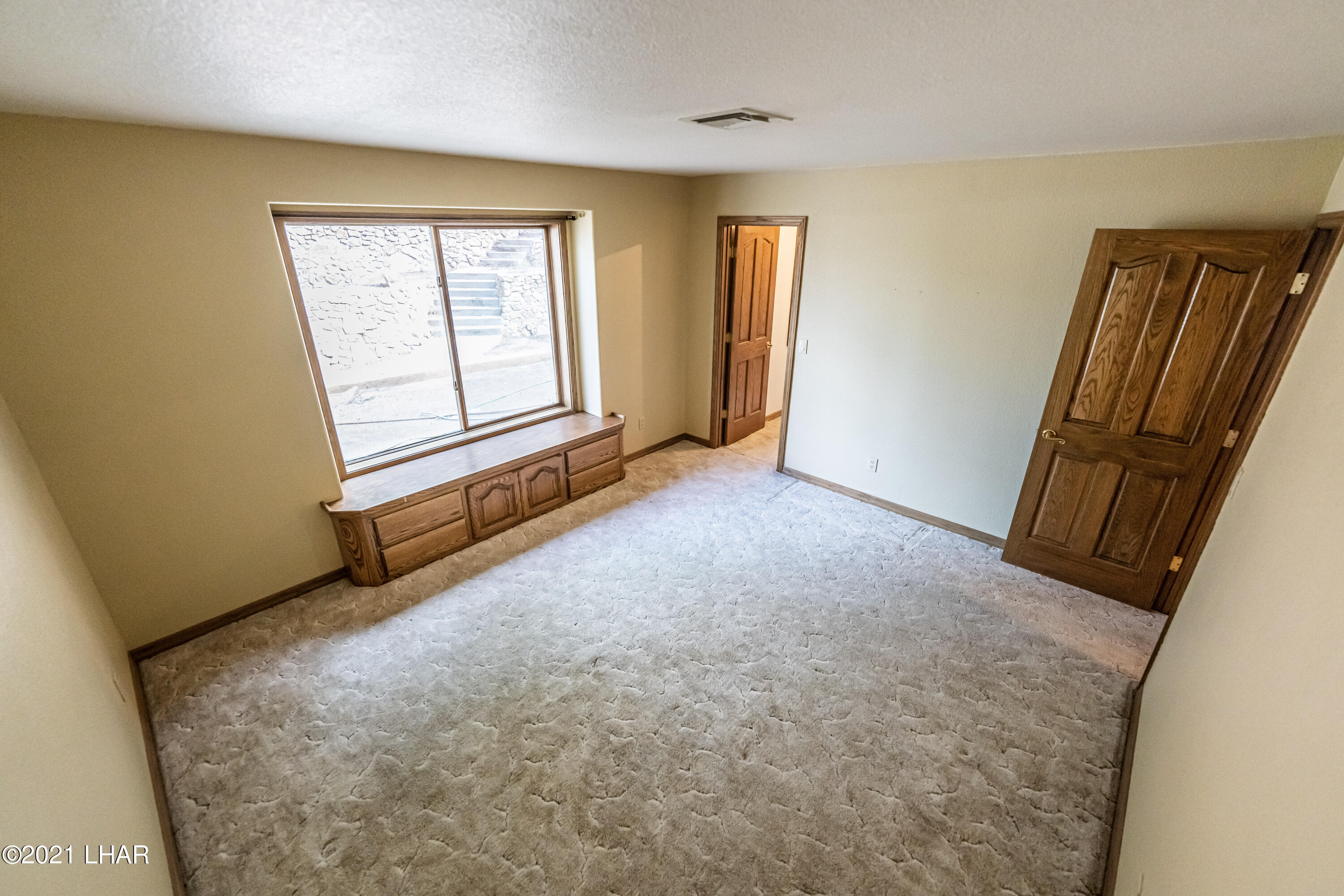 4740 South Ridge Road Kingman, AZ 86401 - Photo 21 of 82 Ground floor Bedroom