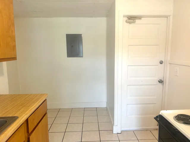 $550,000 | 825 Park Avenue, Little Chute, WI 54140