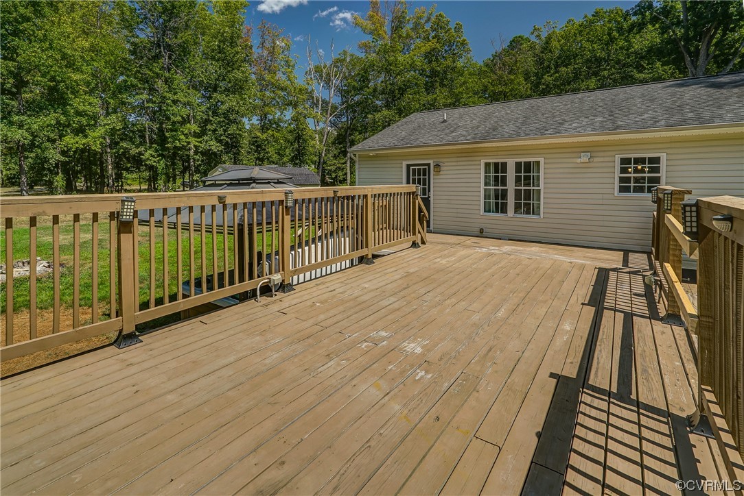 11277 Egypt Road Ashland, VA 23005 - Photo 43 of 46 View of deck
