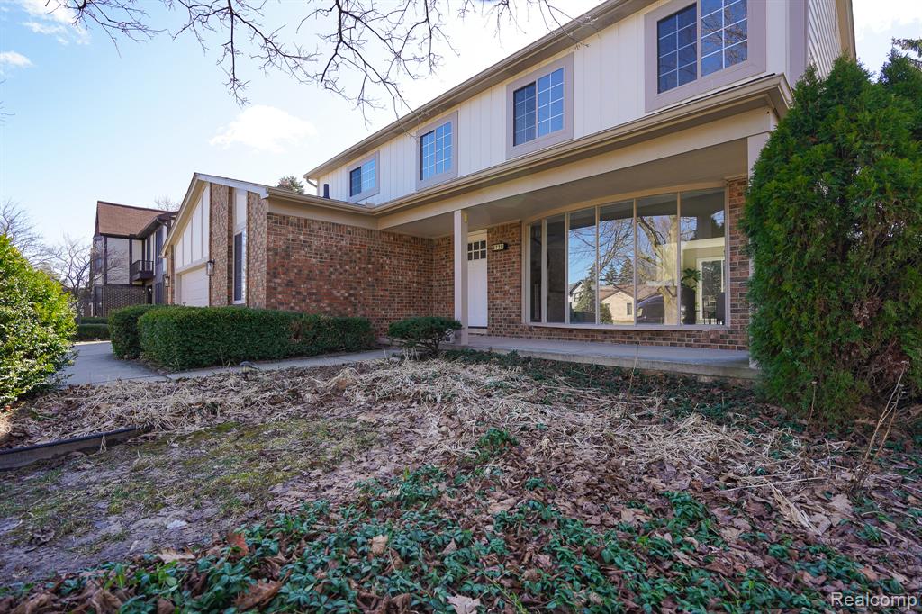 2729 Powderhorn Ridge Road Rochester, MI 48309 - Photo 4 of 95