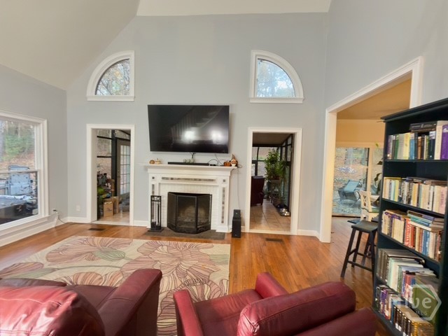 335 Millstone Circle Athens, GA 30605 - Photo 6 of 27 Living Room