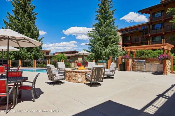 a view of outdoor space yard and patio