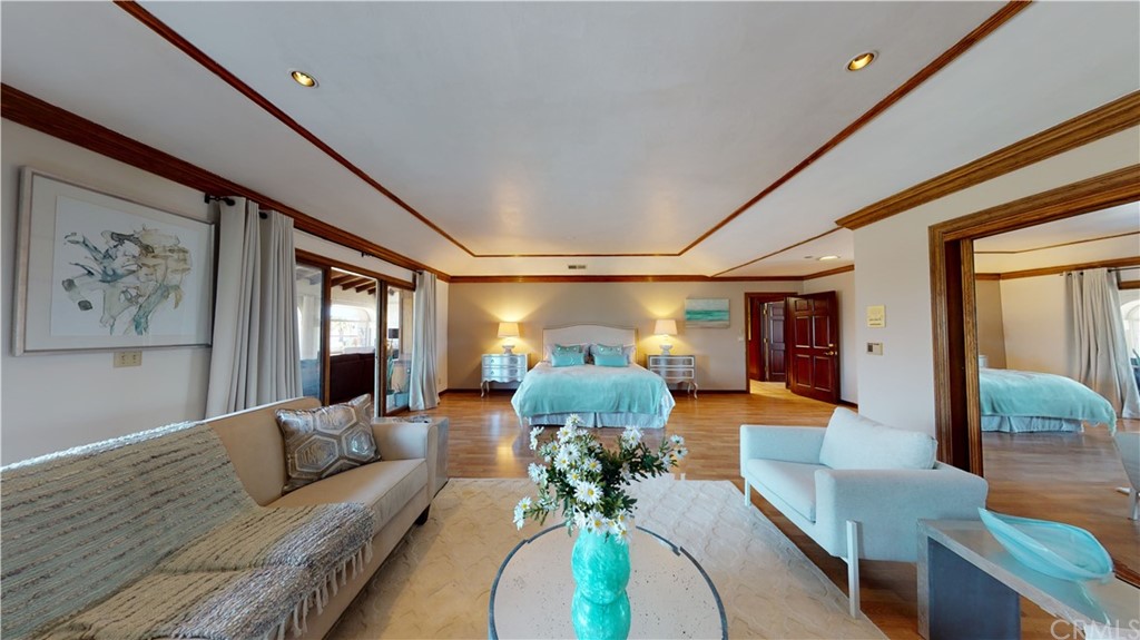 868 Avenida Acapulco San Clemente, CA 92672 - Photo 33 of 52 Master Bedroom Suite