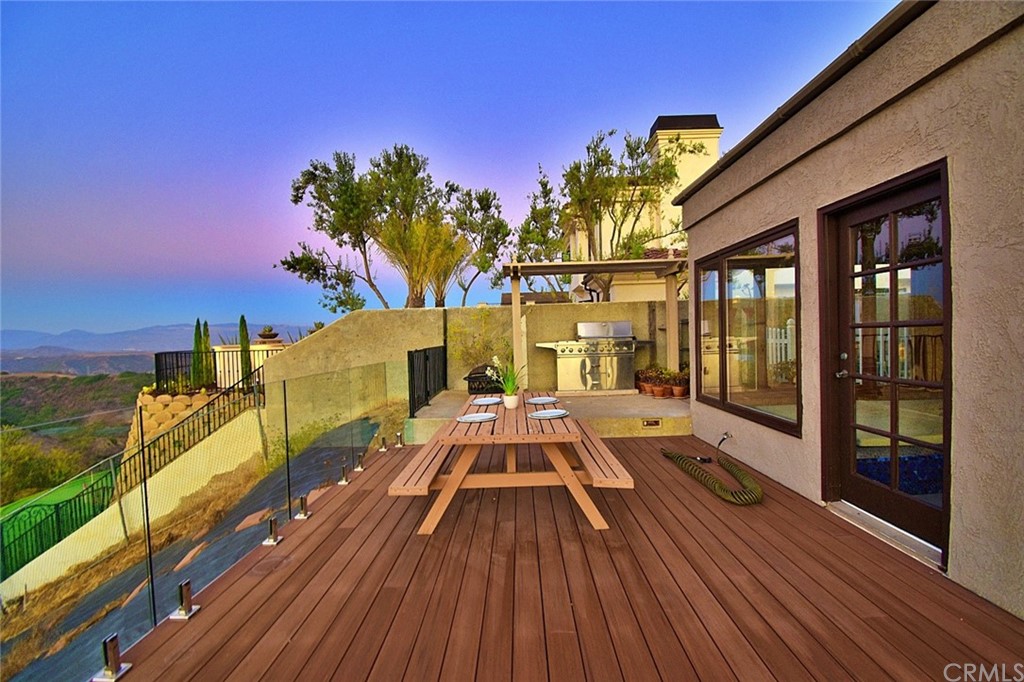 868 Avenida Acapulco San Clemente, CA 92672 - Photo 7 of 52 Indoor/Outdoor dining