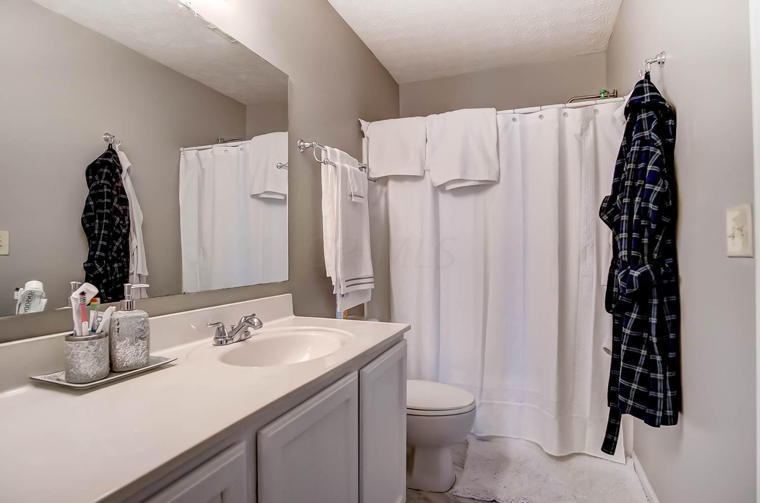 2111 Margo Road Columbus, OH 43229 - Photo 26 of 36 Gallery Image 26