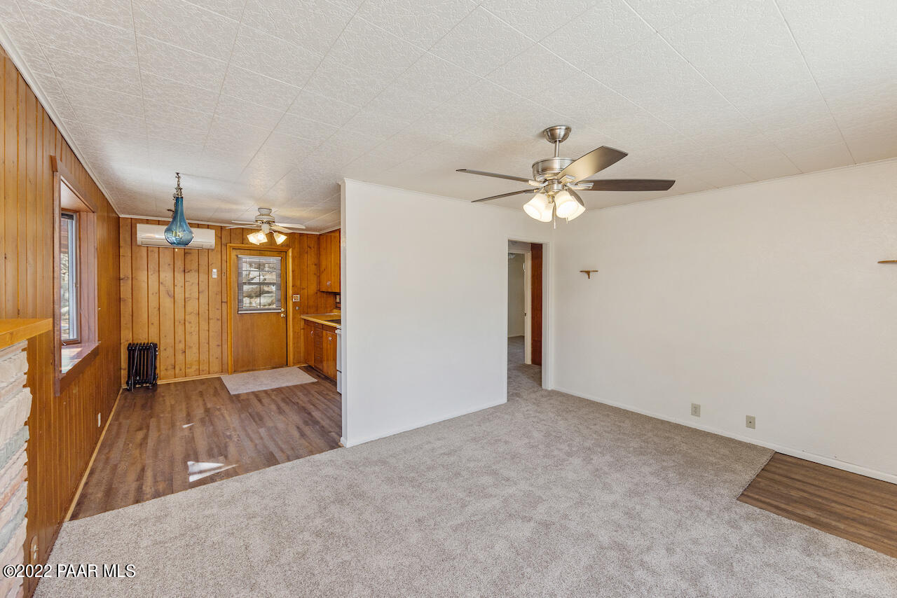 1627 Idylwild Road Prescott, AZ 86305 - Photo 5 of 26 005_Living Room