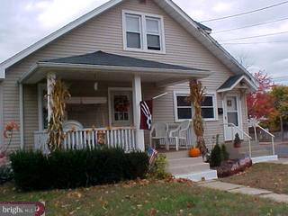 428 Delaware Avenue Riverside, NJ 08075 - Photo 1 of 3