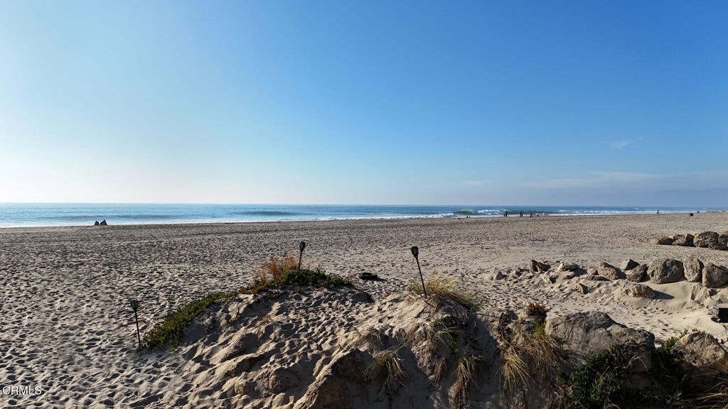 1235 Capri Way Oxnard, CA 93035 - Photo 20 of 21 an aerial view of a ocean and beach