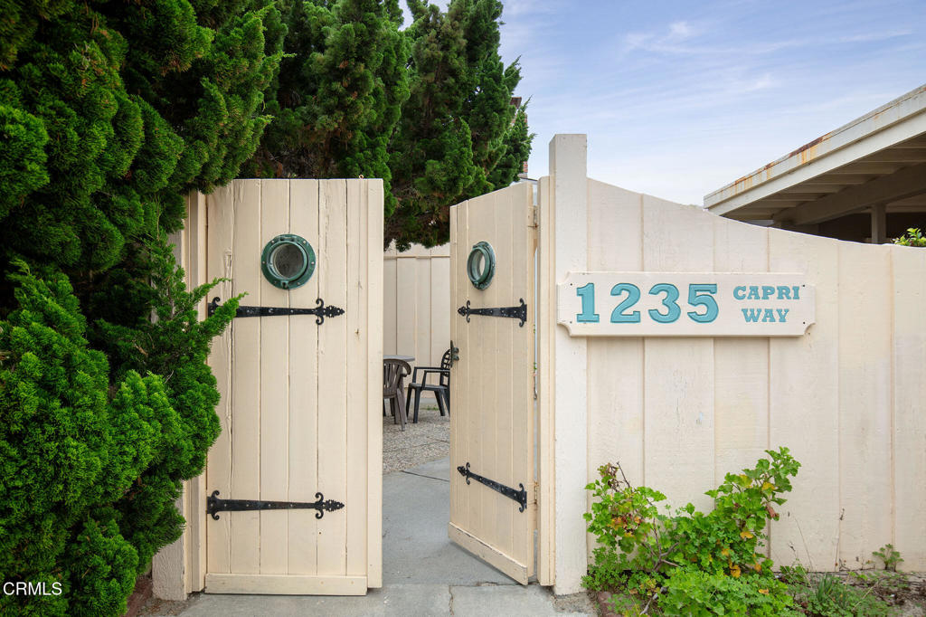 1235 Capri Way Oxnard, CA 93035 - Photo 7 of 21