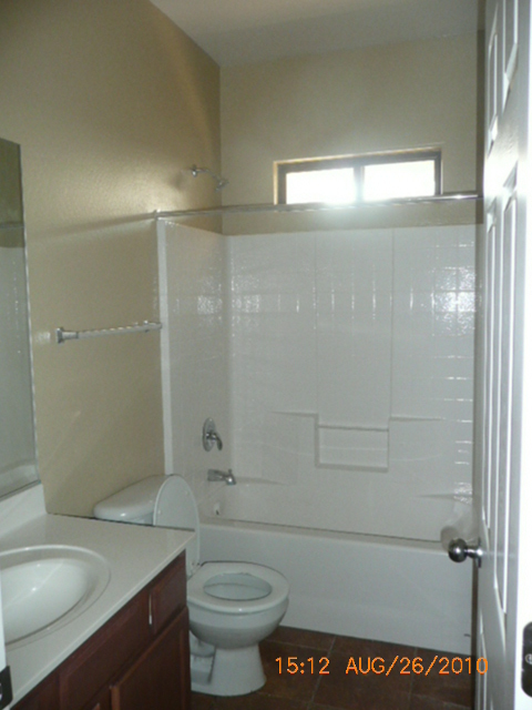 2684 South Chaparral Road Apache Junction, AZ 85119 - Photo 7 of 18 MRTKG bath located on main level