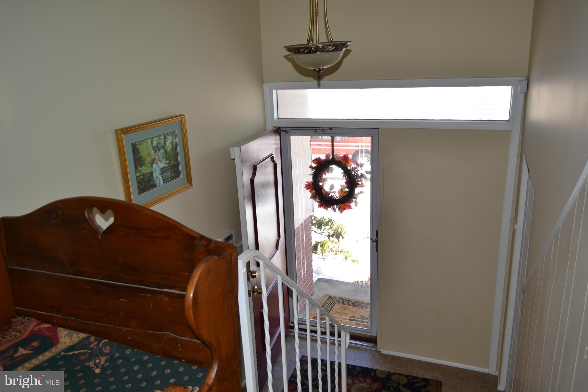 323 Norgulf Road Reisterstown, MD 21136 - Photo 3 of 30 Foyer