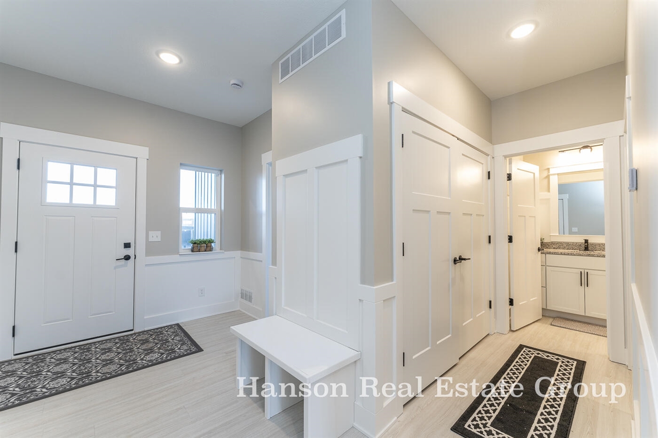 1396 Ctr Hl Road, Unit 52 Lowell, MI 49331 - Photo 7 of 32
