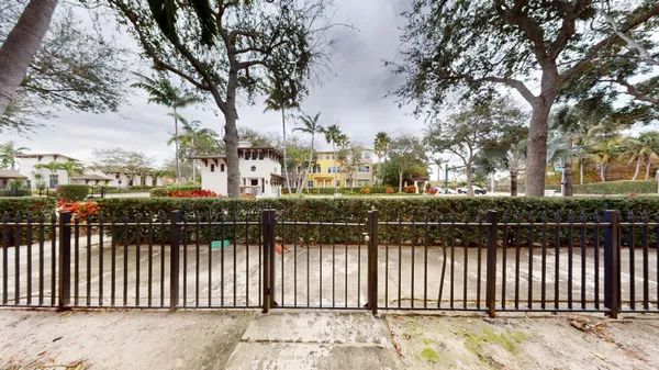 $3,600 | 690 Amador Lane, Unit 3, West Palm Beach, FL 33401