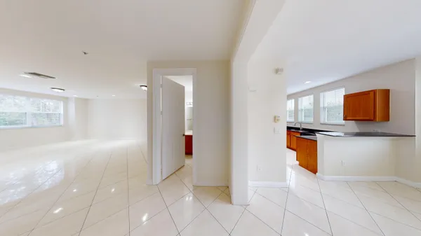 $3,500 | 690 Amador Lane, Unit 3, West Palm Beach, FL 33401