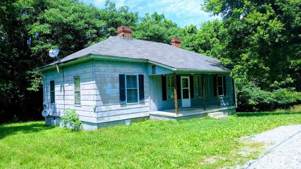157 Providence Road Roxboro, NC 27573 - Photo 2 of 8
