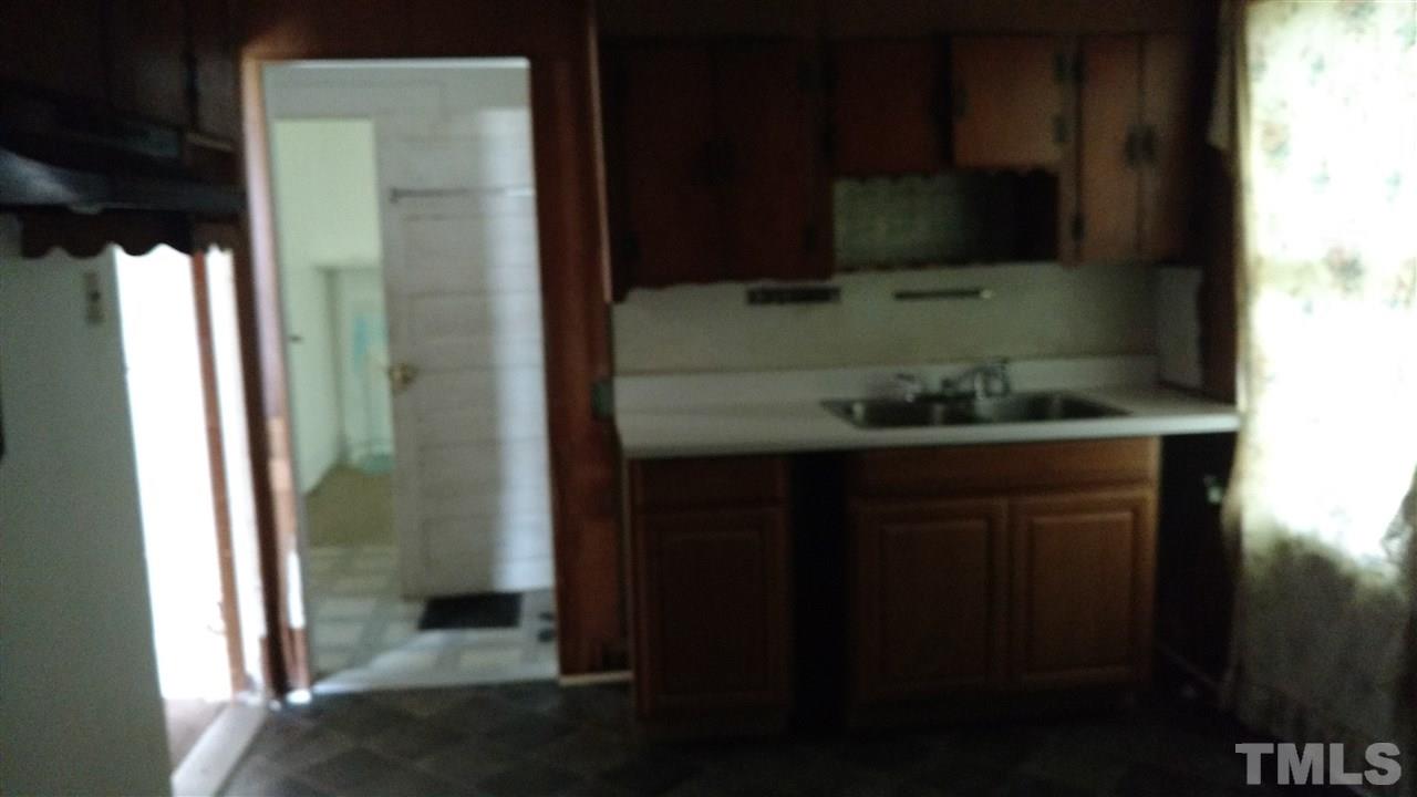 157 Providence Road Roxboro, NC 27573 - Photo 6 of 8