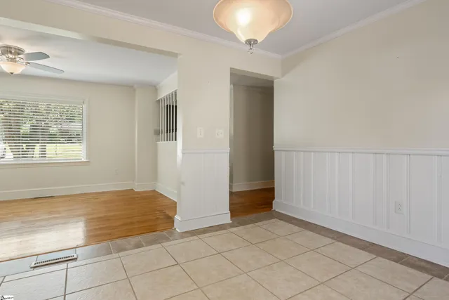 $244,000 | 105 Pinewood Avenue, Clinton, SC 29325