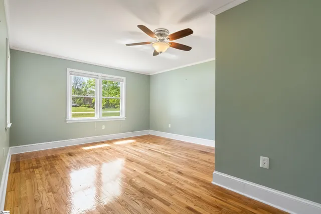 $244,000 | 105 Pinewood Avenue, Clinton, SC 29325